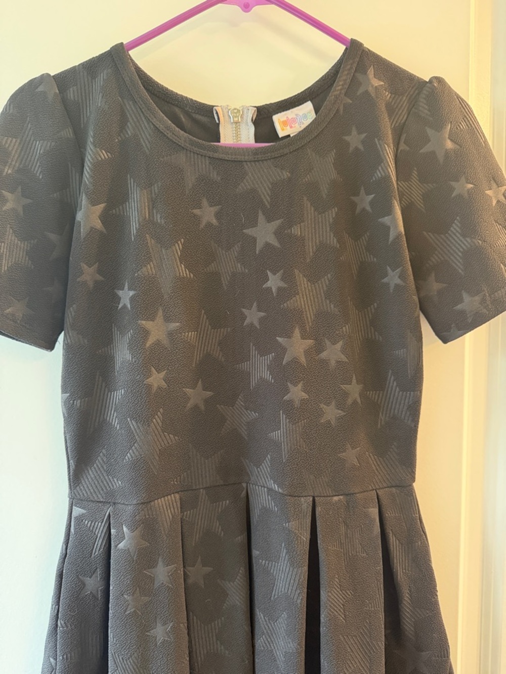 LuLaRoe Black Star-Pattern Short Sleeve Dress